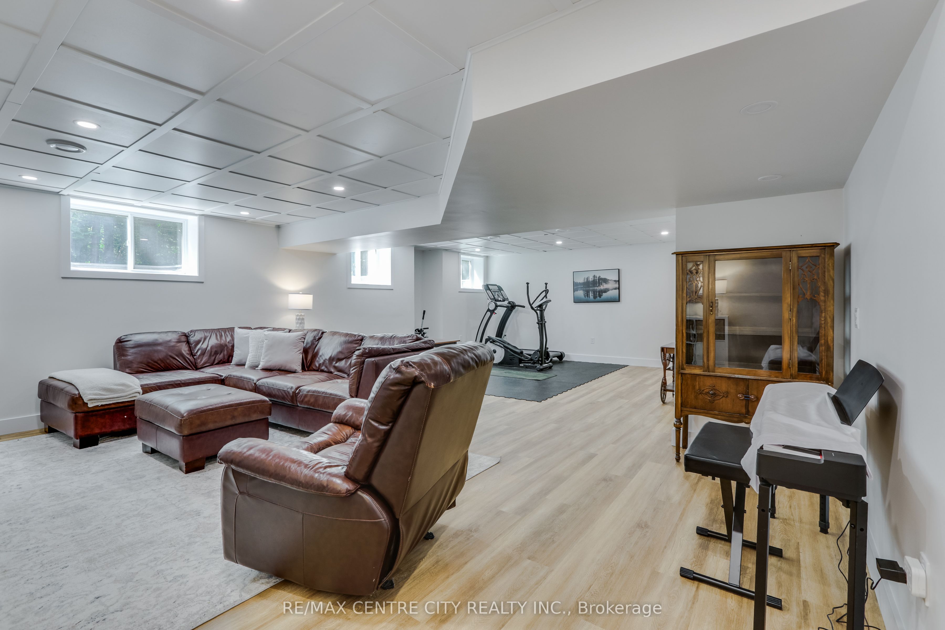 26098 Kerwood Road, Adelaide Metcalfe, ON N7G 3H5