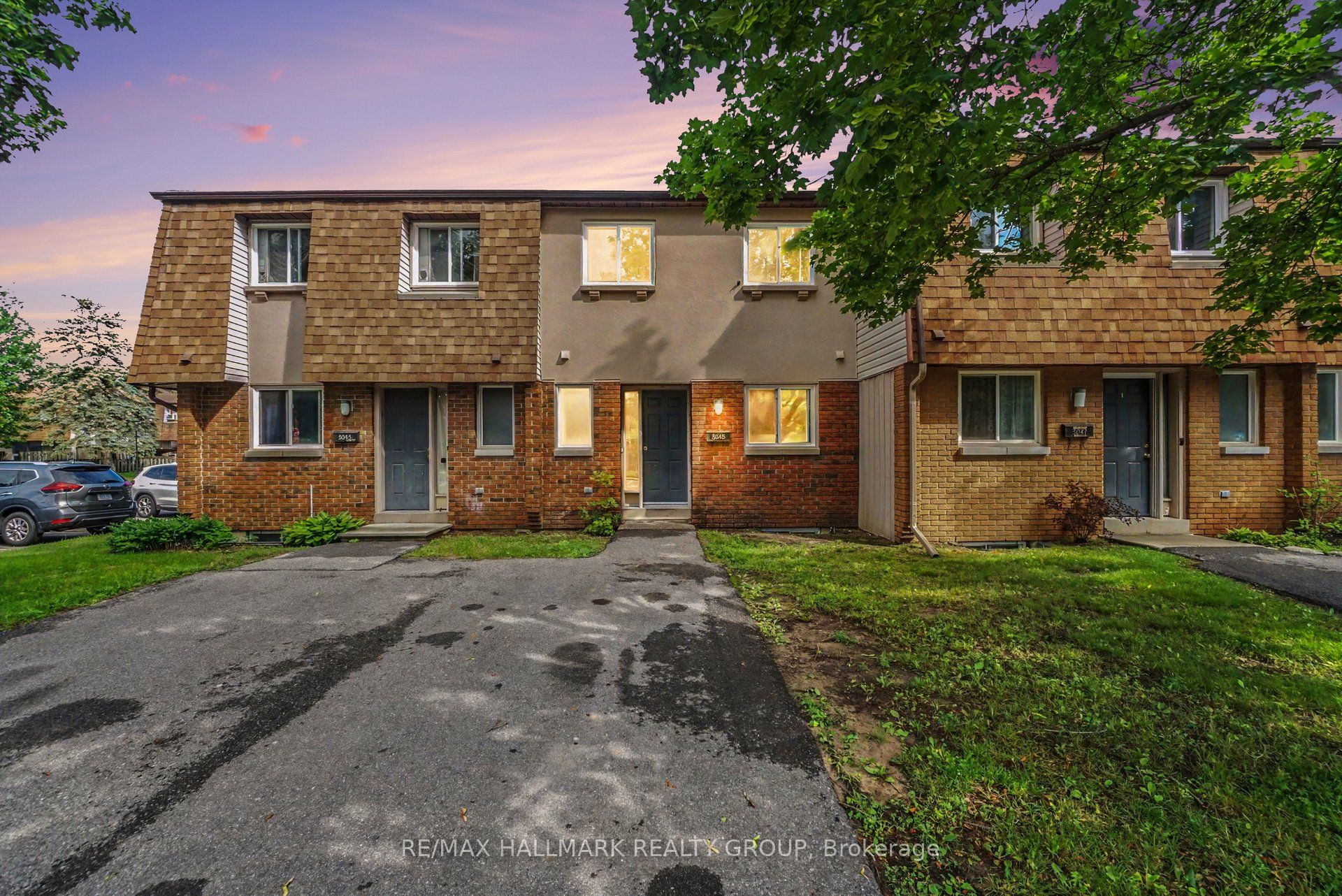 3045 Olympic Way 101, Blossom Park - Airport and Area, ON K1T 1Y5