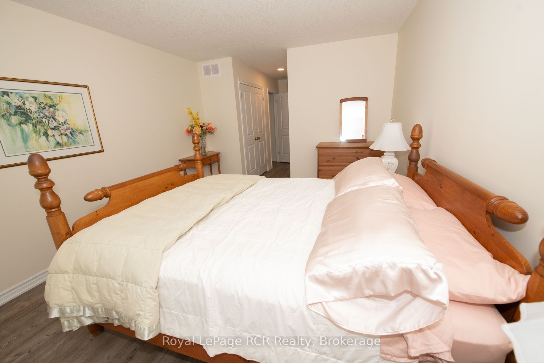 465 Wellington Street E, Wellington North, ON N0G 2L2