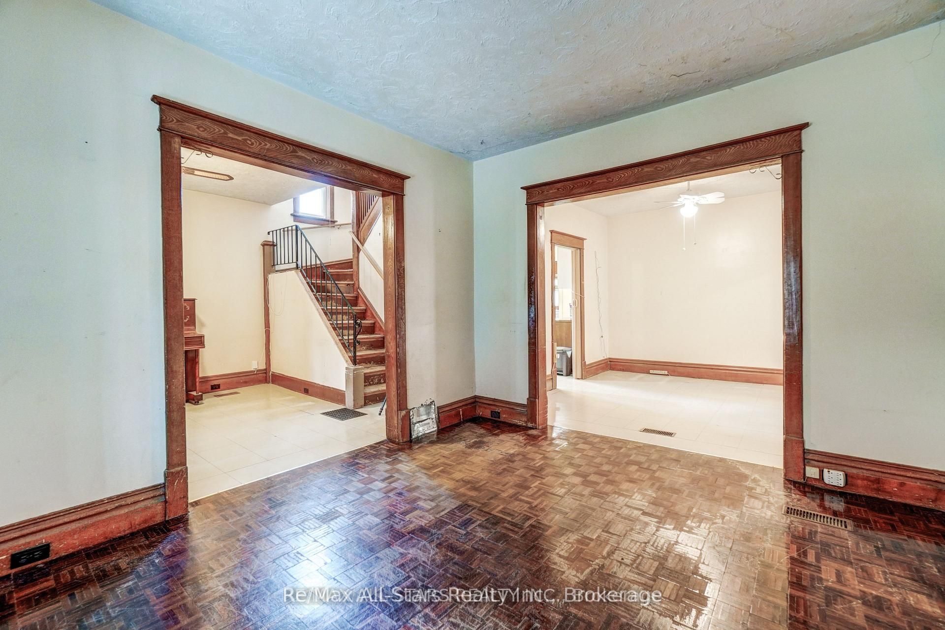 94 Adelaide Street N, Kawartha Lakes, ON K9V 4L5
