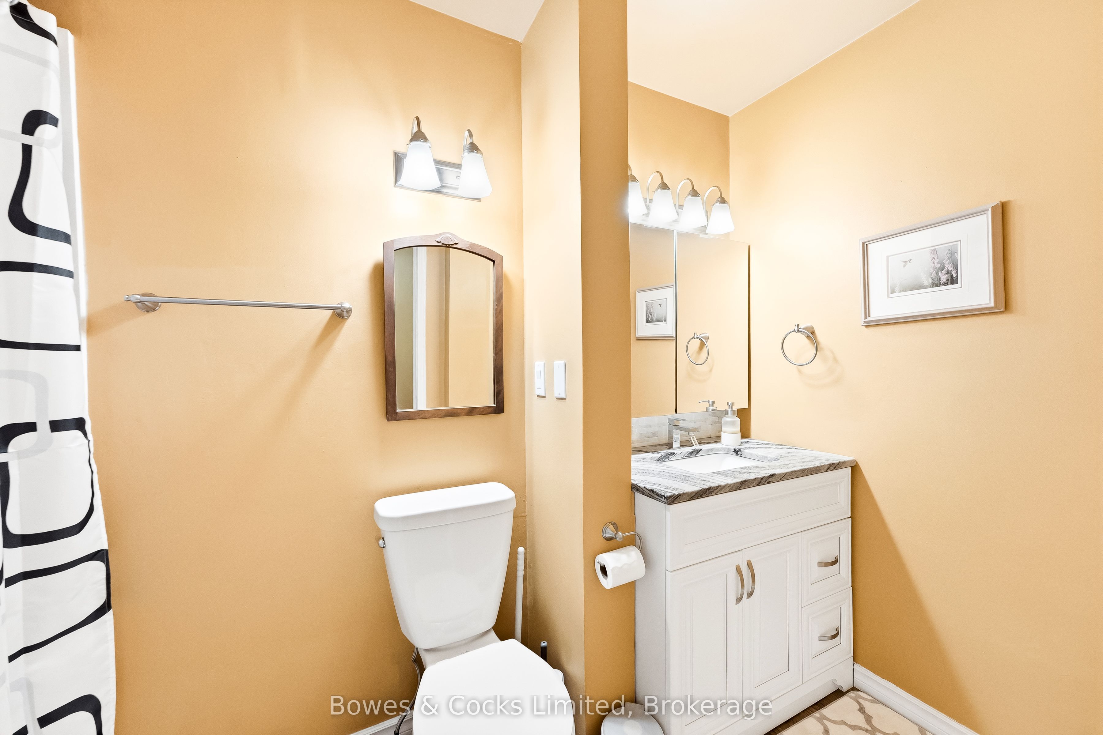 316 Leon Avenue, Selwyn, ON K9L 1M1
