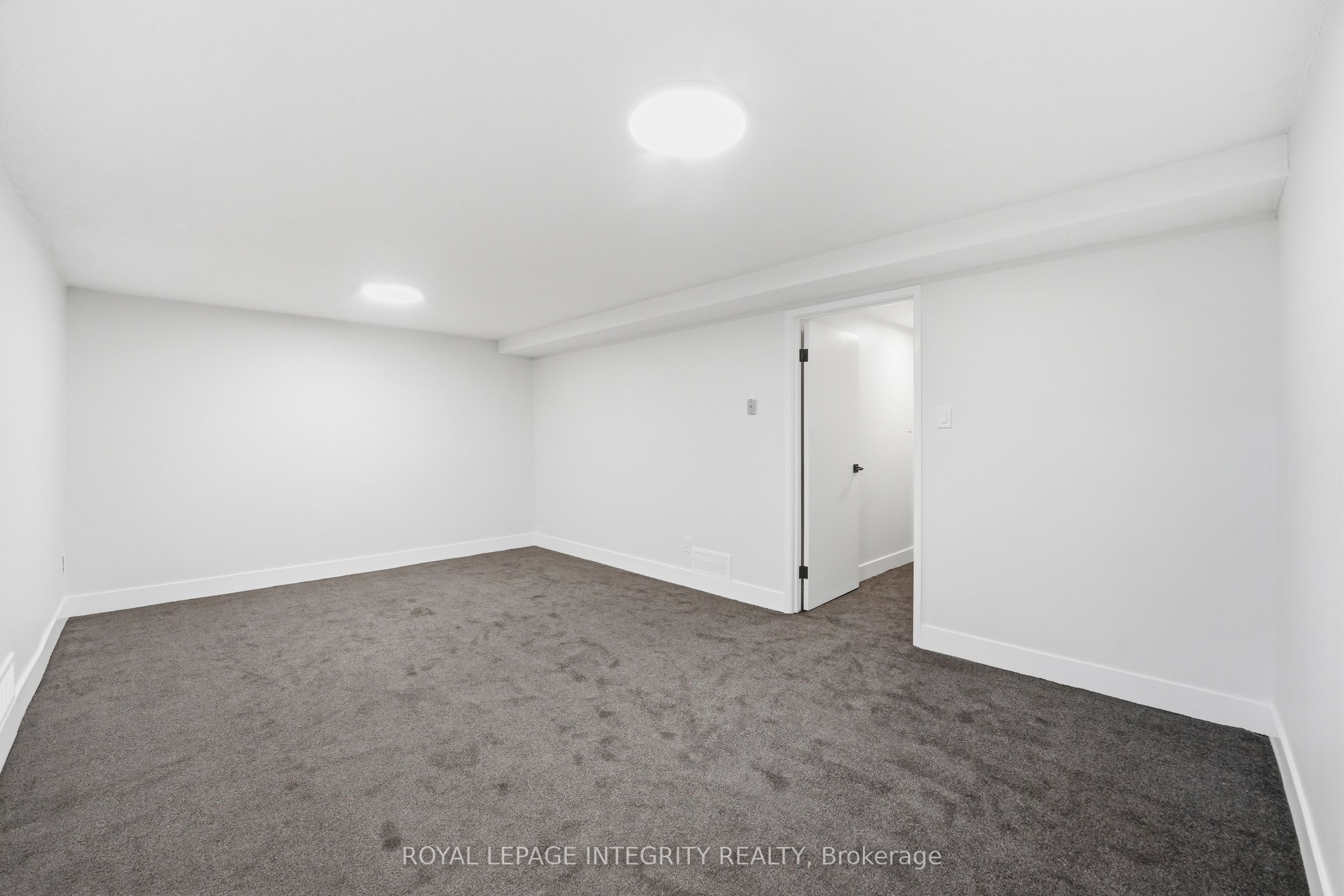3565 Downpatrick Road 14, Hunt Club - Windsor Park Village and Area, ON K1V 8T3