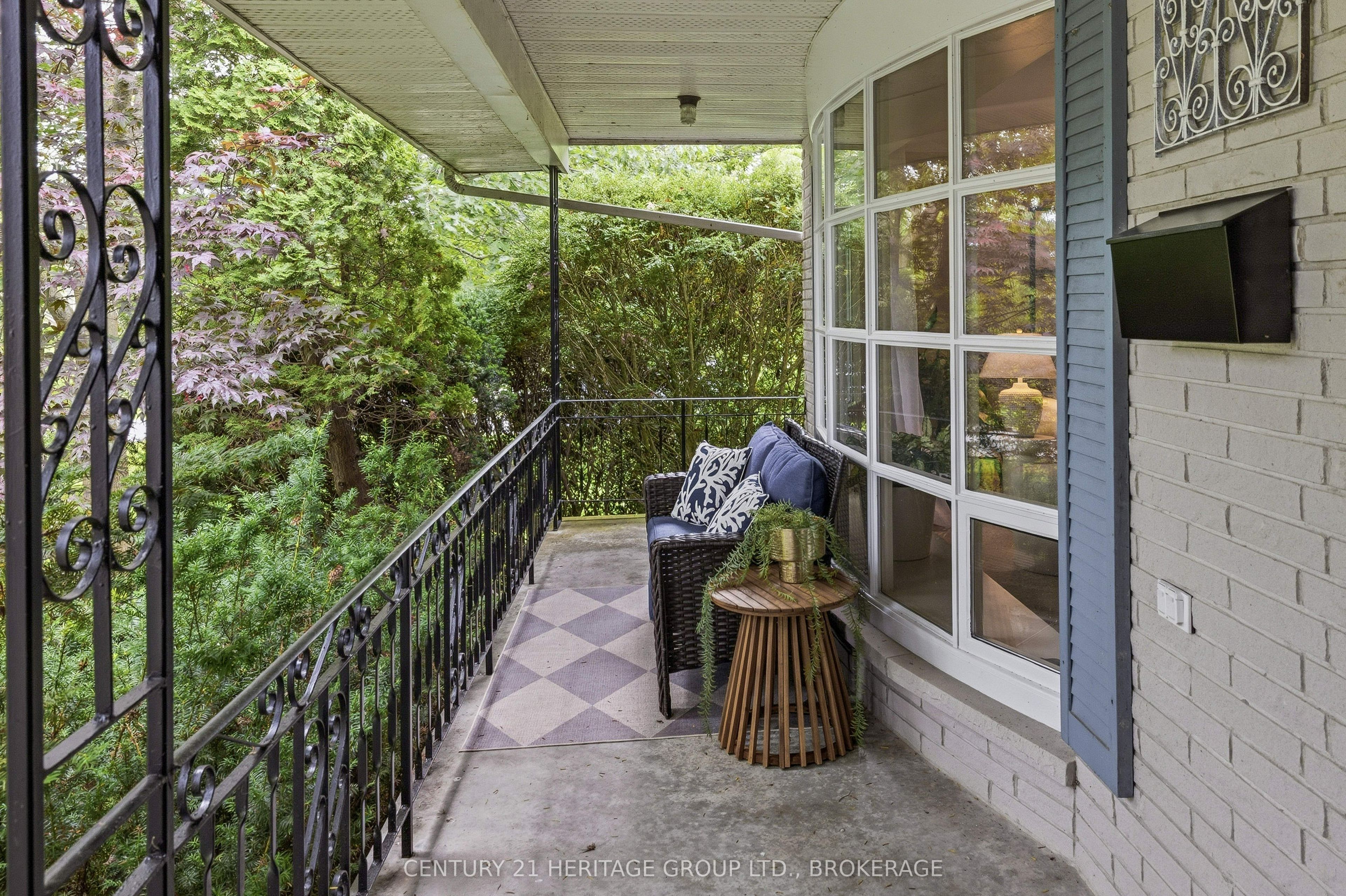30 Lakeland Point Drive, Kingston, ON K7M 4E7