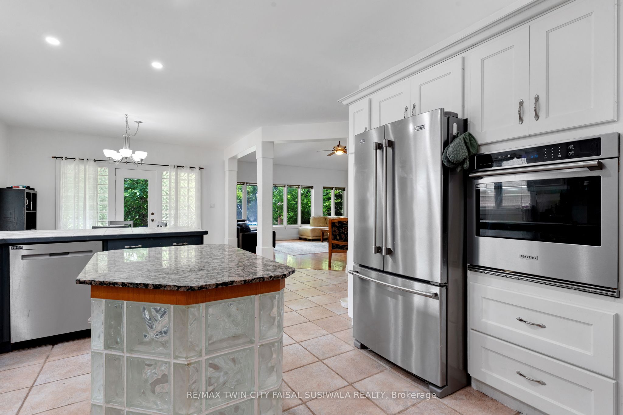 3 Appaloosa Trail, Hamilton, ON L0R 1H3