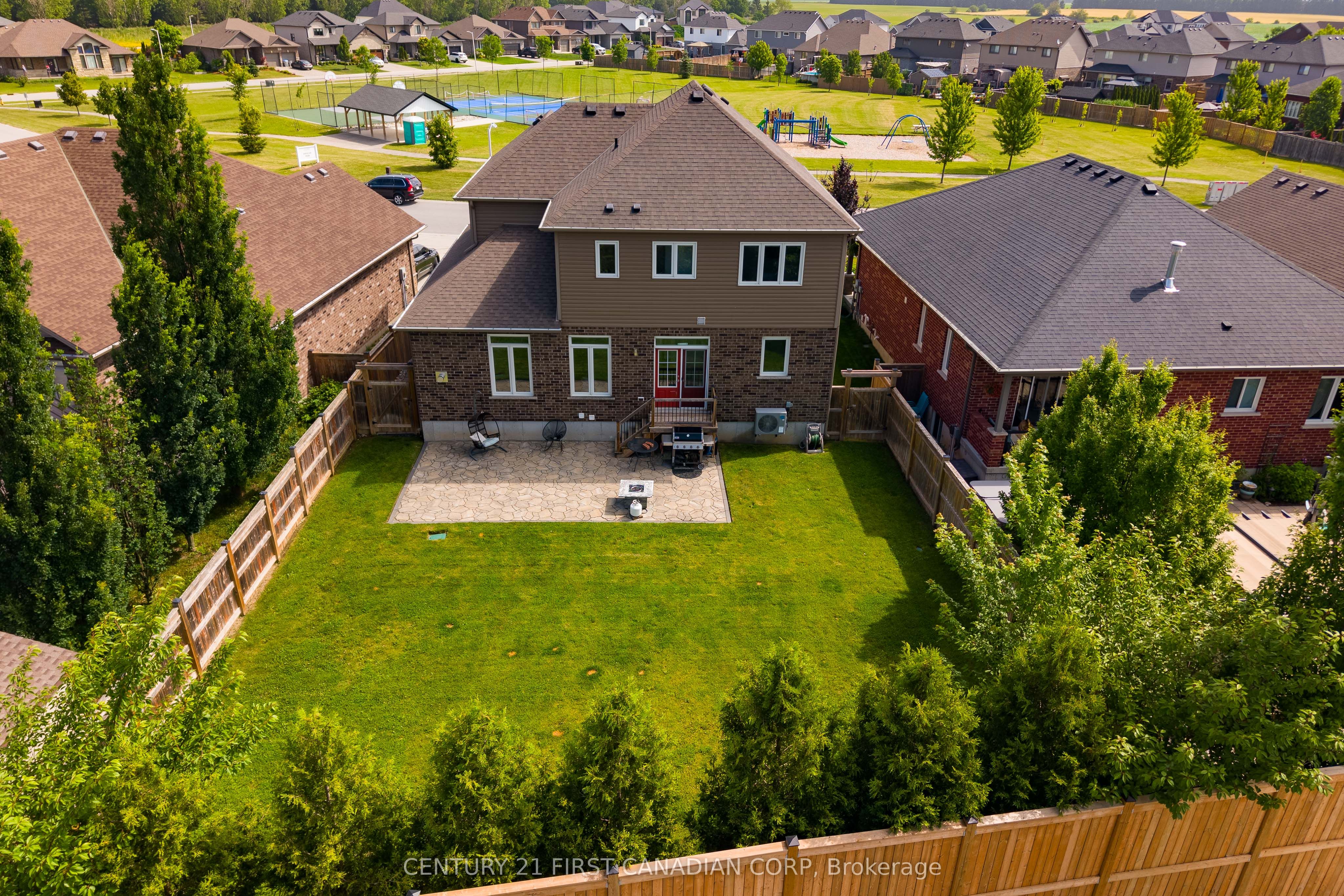 155 Spencer Avenue, Lucan Biddulph, ON N0M 2J0